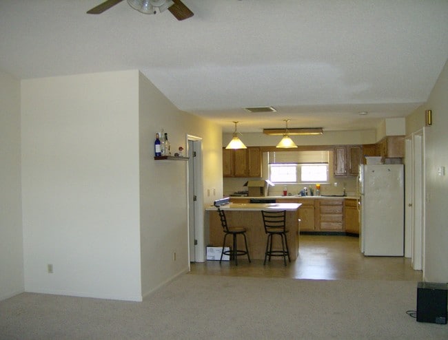 Photo - 820 Lincoln Ave Unit 6