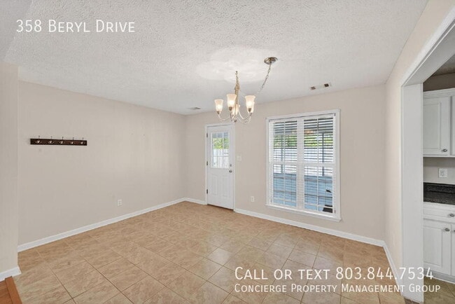 Photo - 358 Beryl Dr