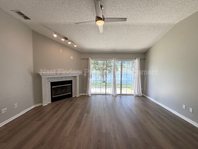 Photo - 1904 Sunchase Ct