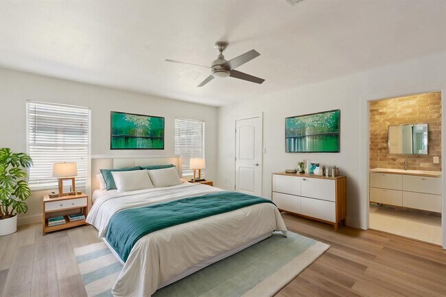 Photo - 2110 E 16th St