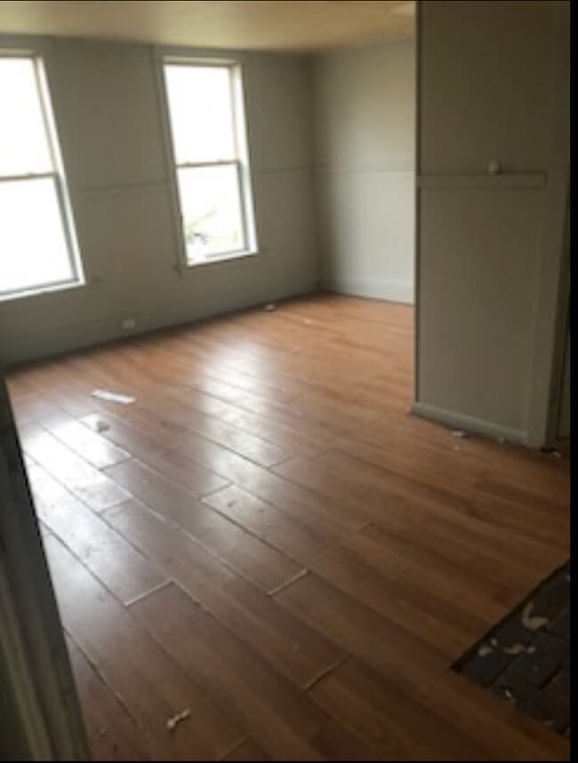 Photo - 22 Locust St