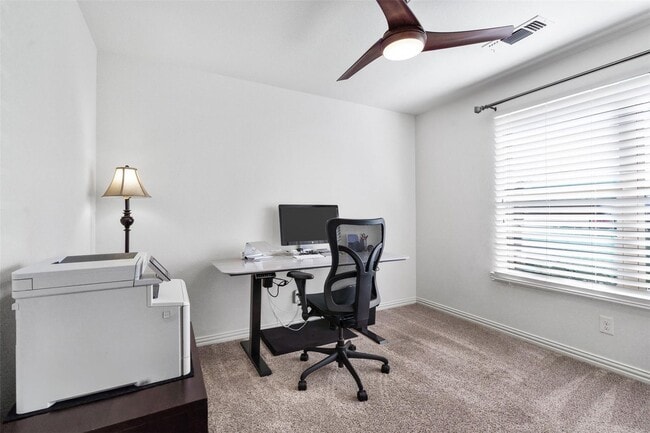 Photo - Beautiful Home In Pecan Planation