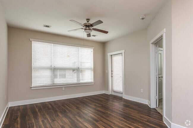 4BR, 2BA - 1259SF Living Room