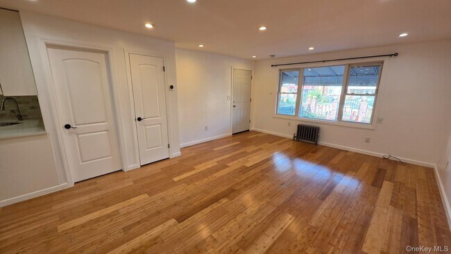 114-43 199th St Unit 1 Floor