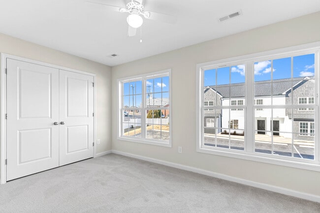 Lakeshore Harbour Townhomes