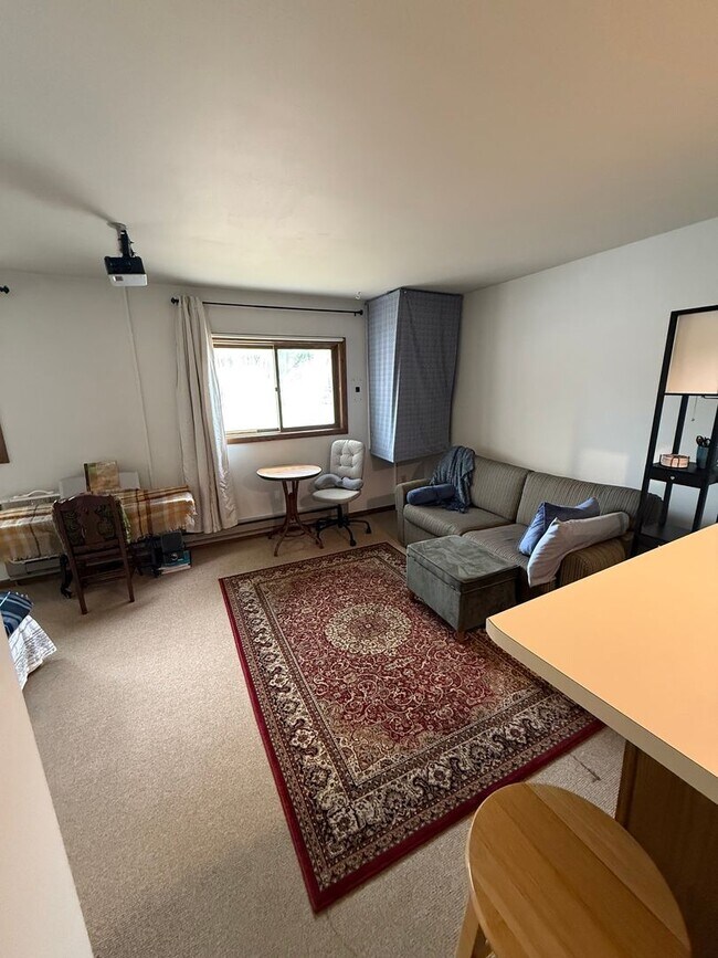 Photo - 1302 Mound St Unit #2