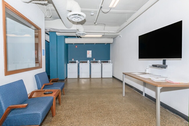 Laundry Center