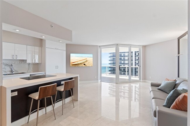 Photo - 4779 Collins Ave Unit 2204