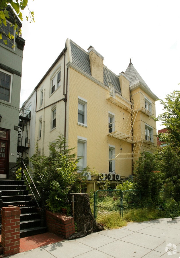 Photo - 2149 N St NW