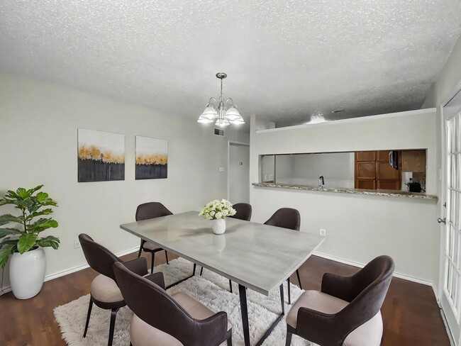 Photo - Spacious, Updated Townhome in Garland
