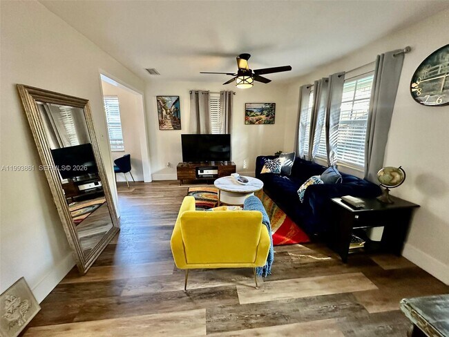 Photo - 1710 NE 5th Ct Unidad 1712