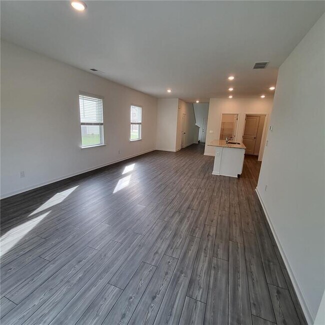 448 Golden Eagle Pkwy