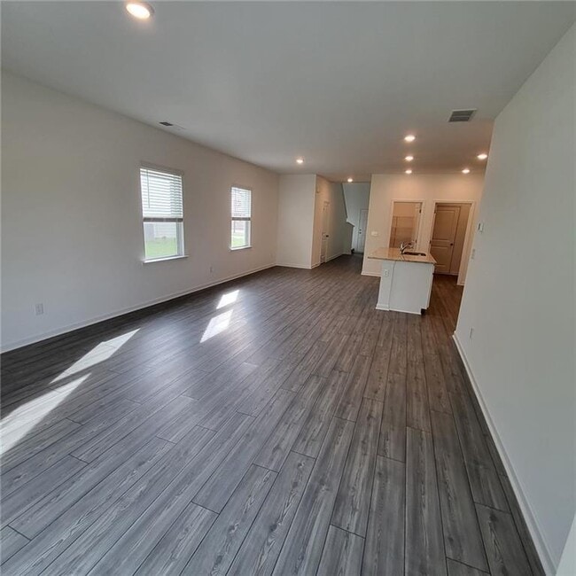 Photo - 448 Golden Eagle Pkwy
