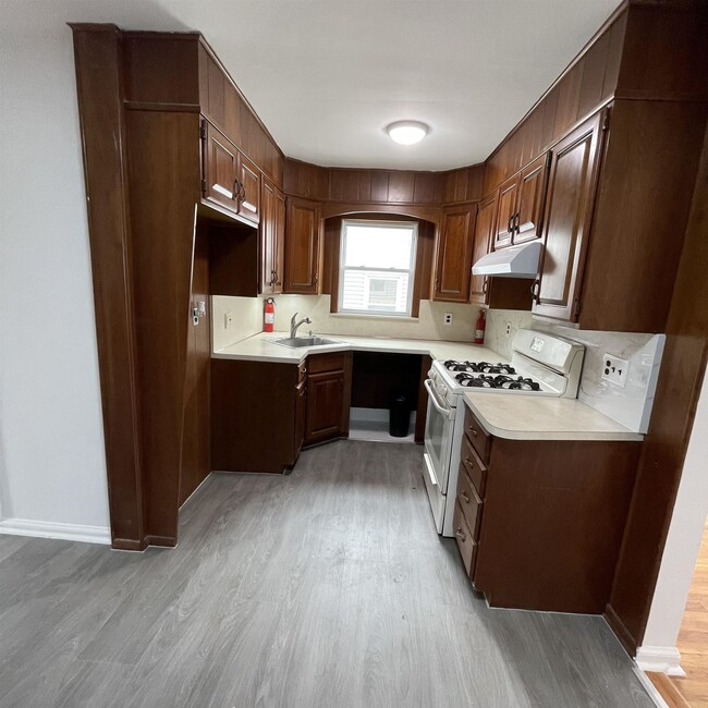 Photo - 18 KELLY Pky