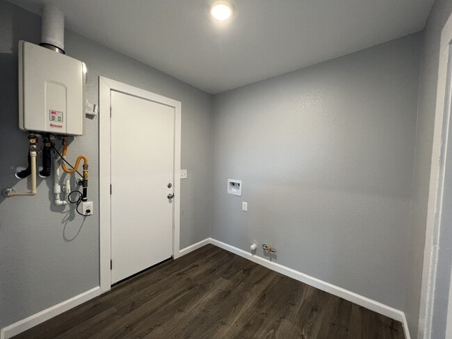 Photo - 28994 Rd 168