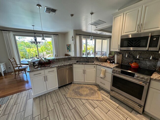 Photo - Luxury Living at the Edge of S. Kihei Bordering Wailea!