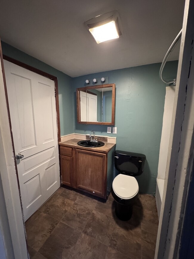 Photo - 1301 Hillcrest St