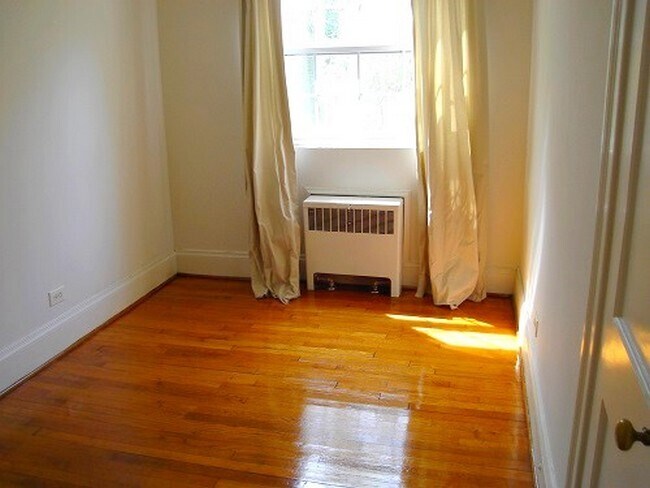 114 Howard Dr Unit #2
