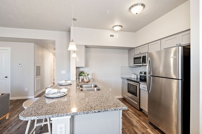 Brownstone Flats Apartments