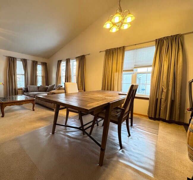 Photo - 1606 Donegal Dr