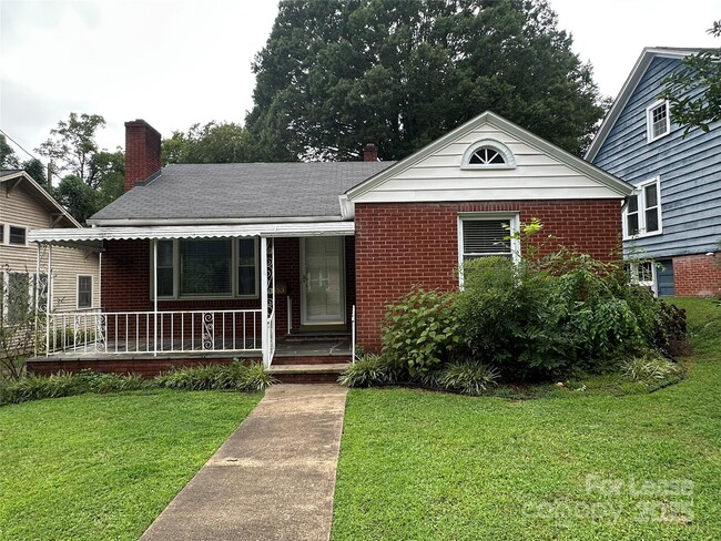 Building Photo - 153 Bost St Rental