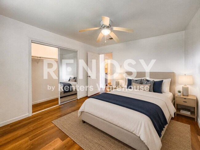 4537 Dakota St