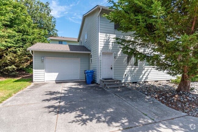 Building Photo - 1445 NW Elwha St Unit #1 Rental