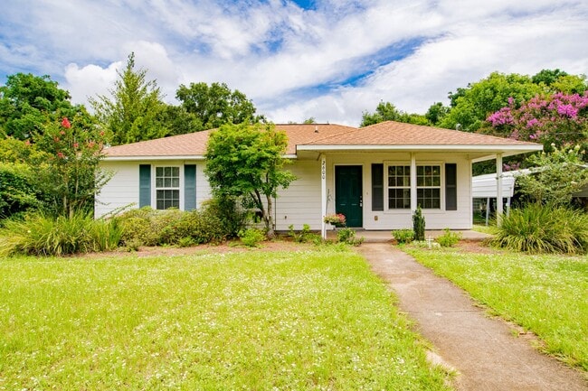 Building Photo - Close to UWF! Rental