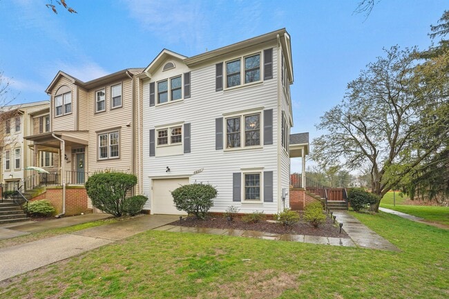 Photo - 8852 Thomas Lea Terrace