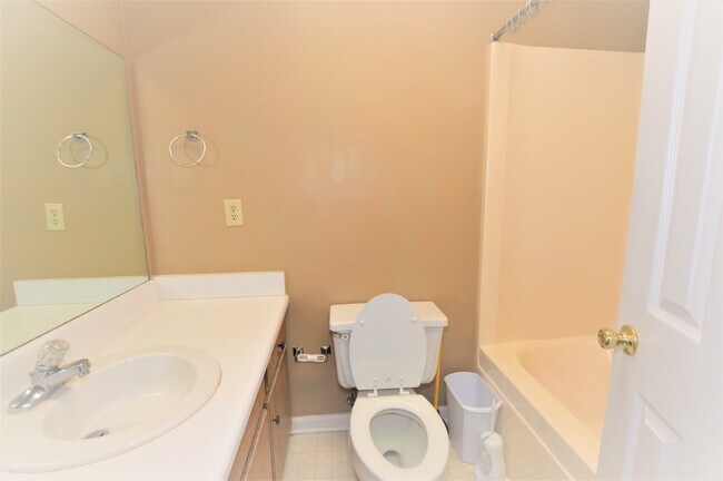 Photo - Montevallo Flats Unidad 6