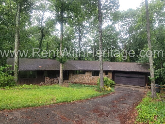 Photo - Charming Cabin Style Home on 1.3 Acres / Finished Basement / Great Location