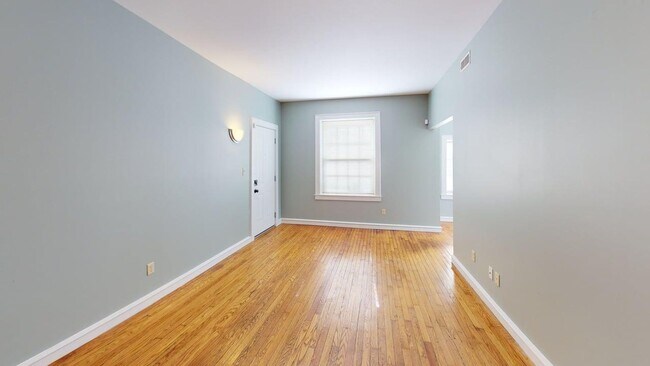 Photo - 3867 Lafayette Ave Unit 3867-1B