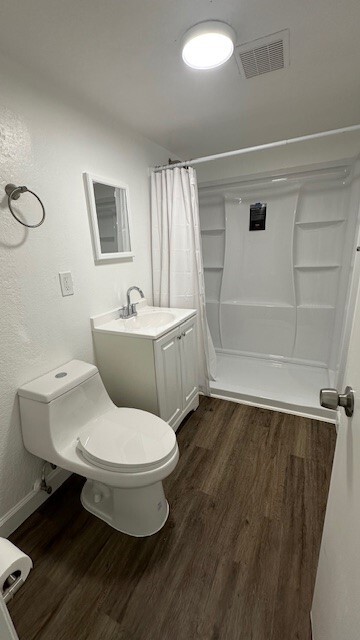 Photo - 8234 40th St N