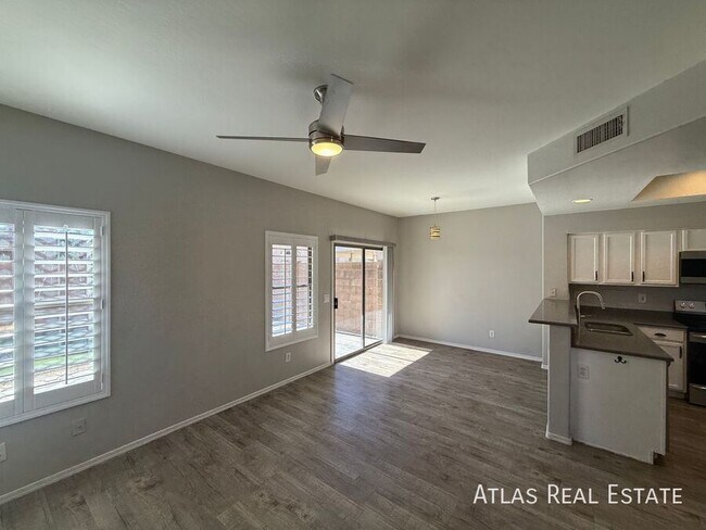 Photo - 2040 N 106th Ave