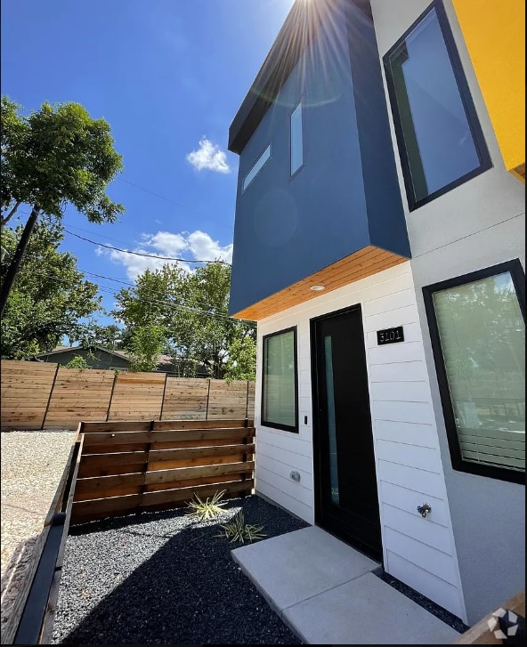 Building Photo - 2108 Tillery St Rental