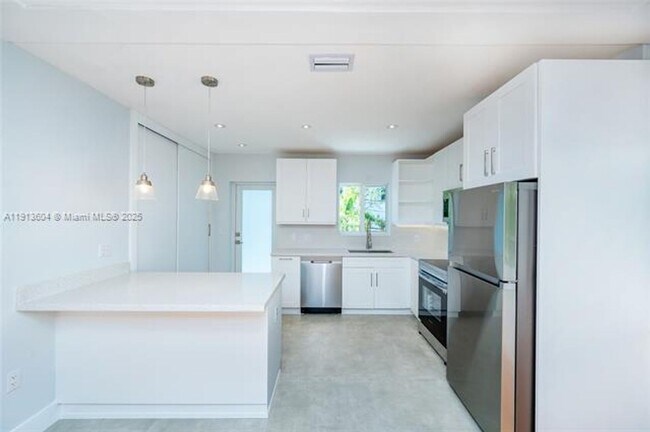 Photo - 636 Malaga Ave Unit 636 Malaga Ave  2