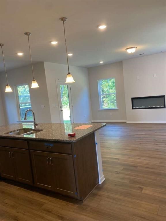 Photo - 804 Dundee Wy