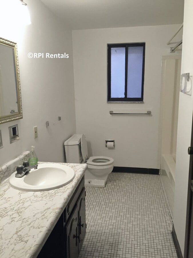 Photo - Shaler 2 Bedroom Townhouse