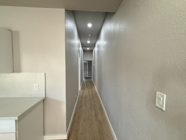 Photo - 2209 Gano St Unidad 1