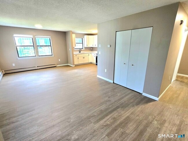 Photo - 272 Bellevue St