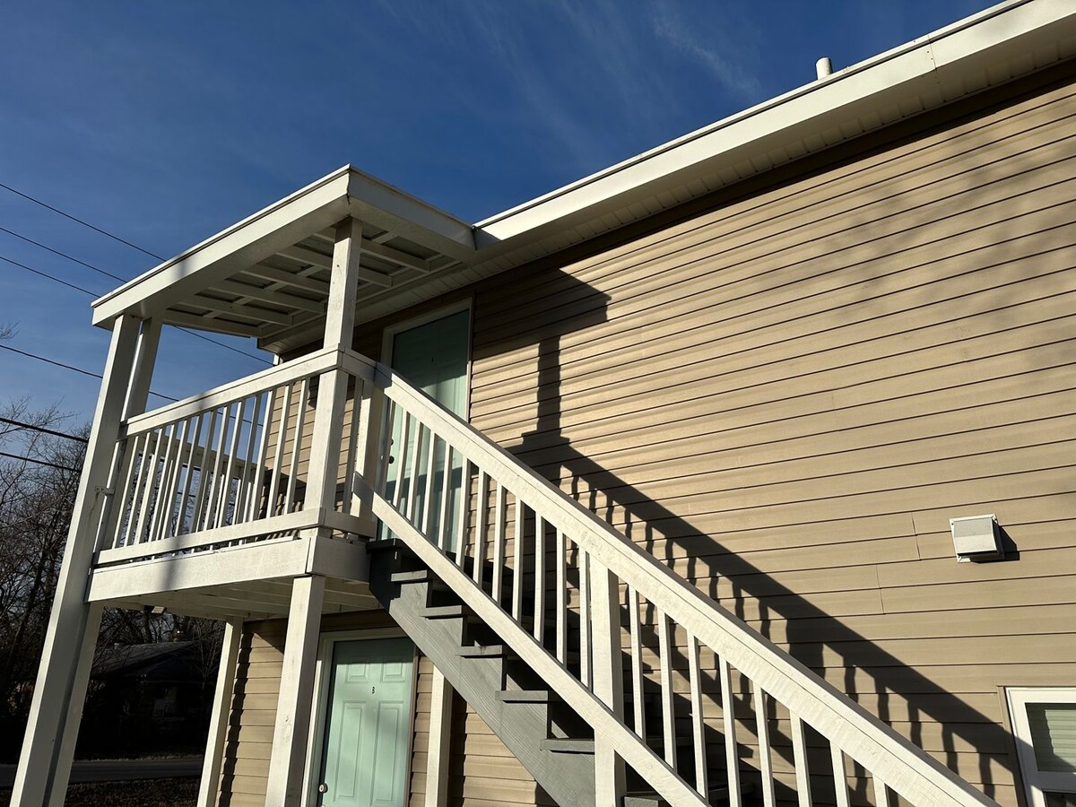 Photo - 709 E 6th St Apartamento Unidad 709 E 6th St A