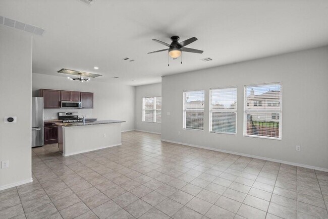 Photo - 10116 Gertrudis Lp