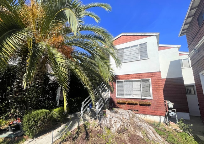 Photo - 1st Avenue Unidad 2419 1st Ave