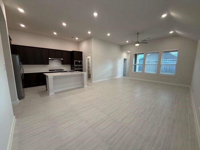 Photo - 11239 Peacock Flower St