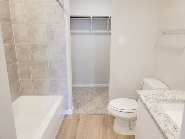 Photo - Almost New Townhome 3/2.5 Near UTSA