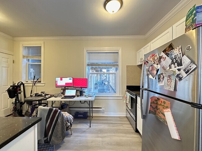 Photo - 648.5 W Roscoe St Unit N2