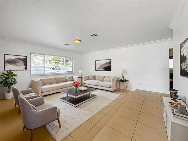 Photo - 508 SE 9th Ct Unidad 1