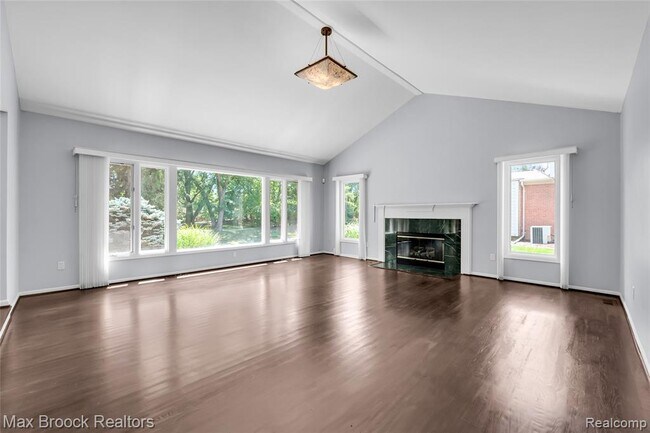 Photo - 107 Millstone Rd