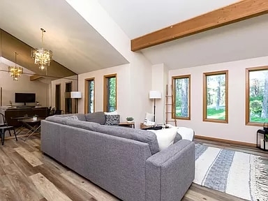 Photo - 354 Blue Spruce Ln