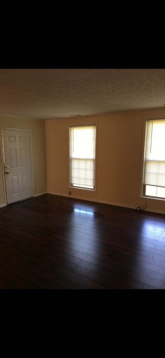 Photo - 392 Albright Ln